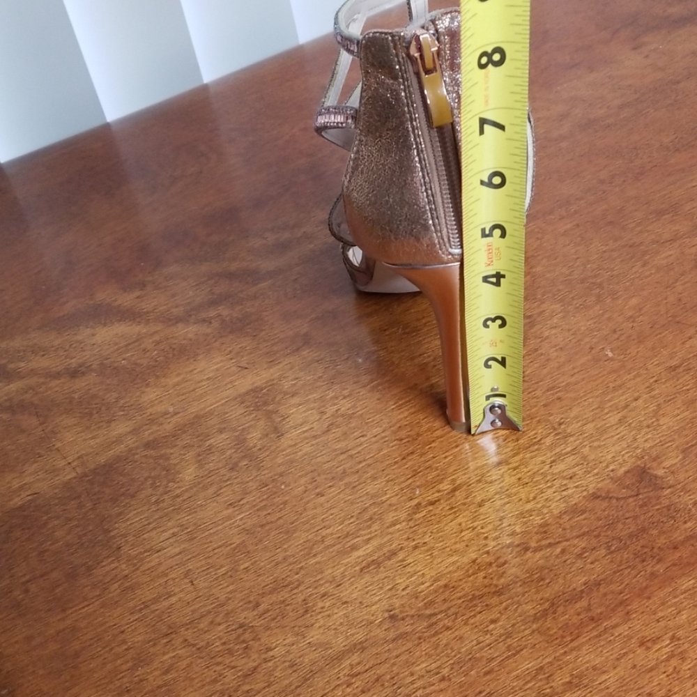 Heels - Picture 6 of 6